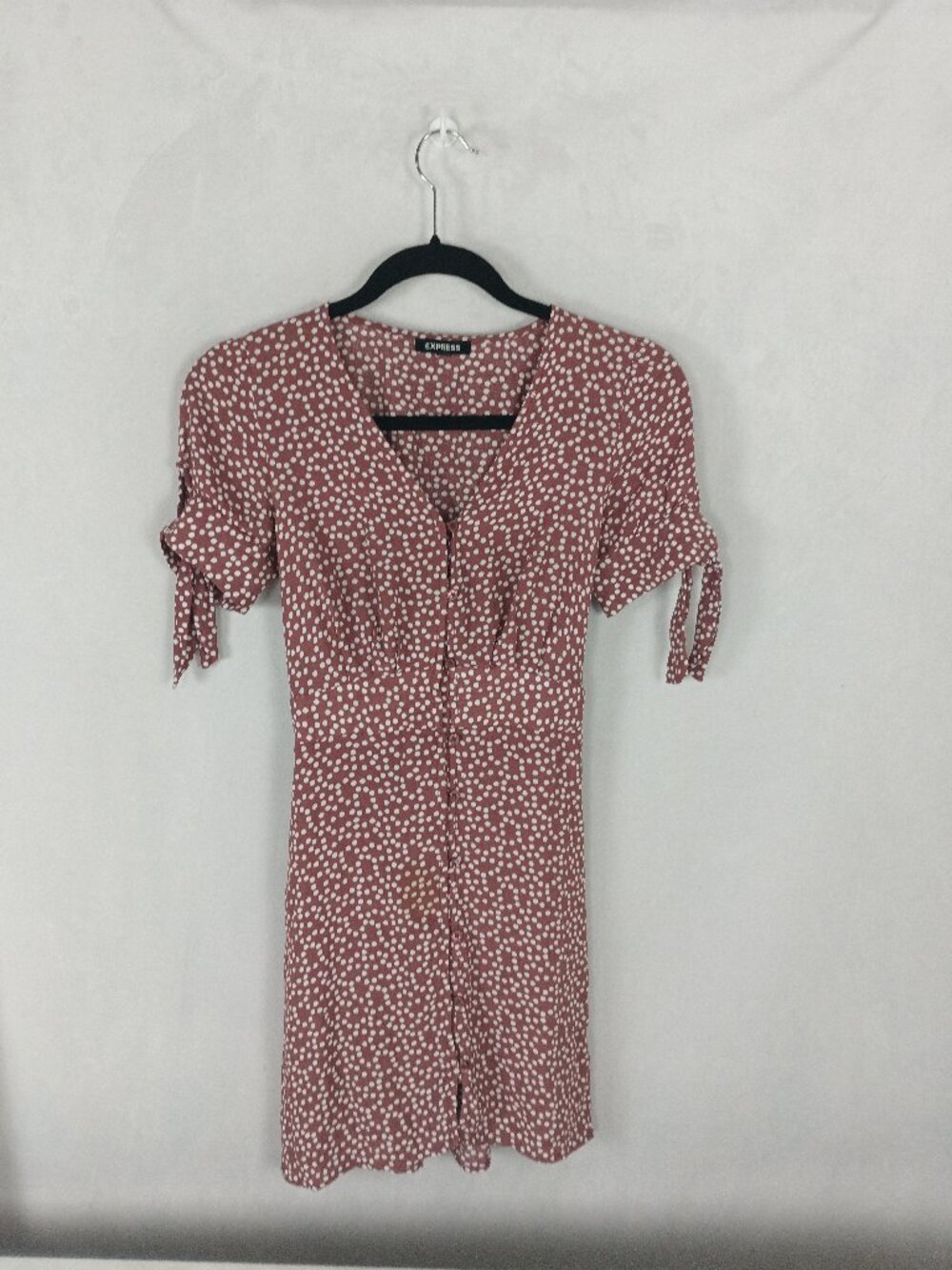 EXPRESS mauve polkadot button up mini dress